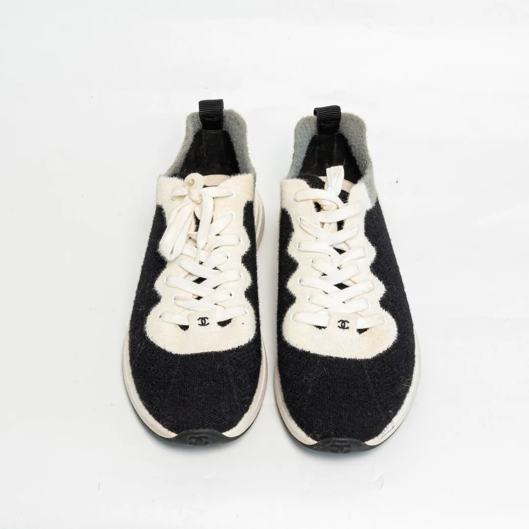 Chanel Mixed Fabrics Knit Sneakers, Black,grey white, size 45