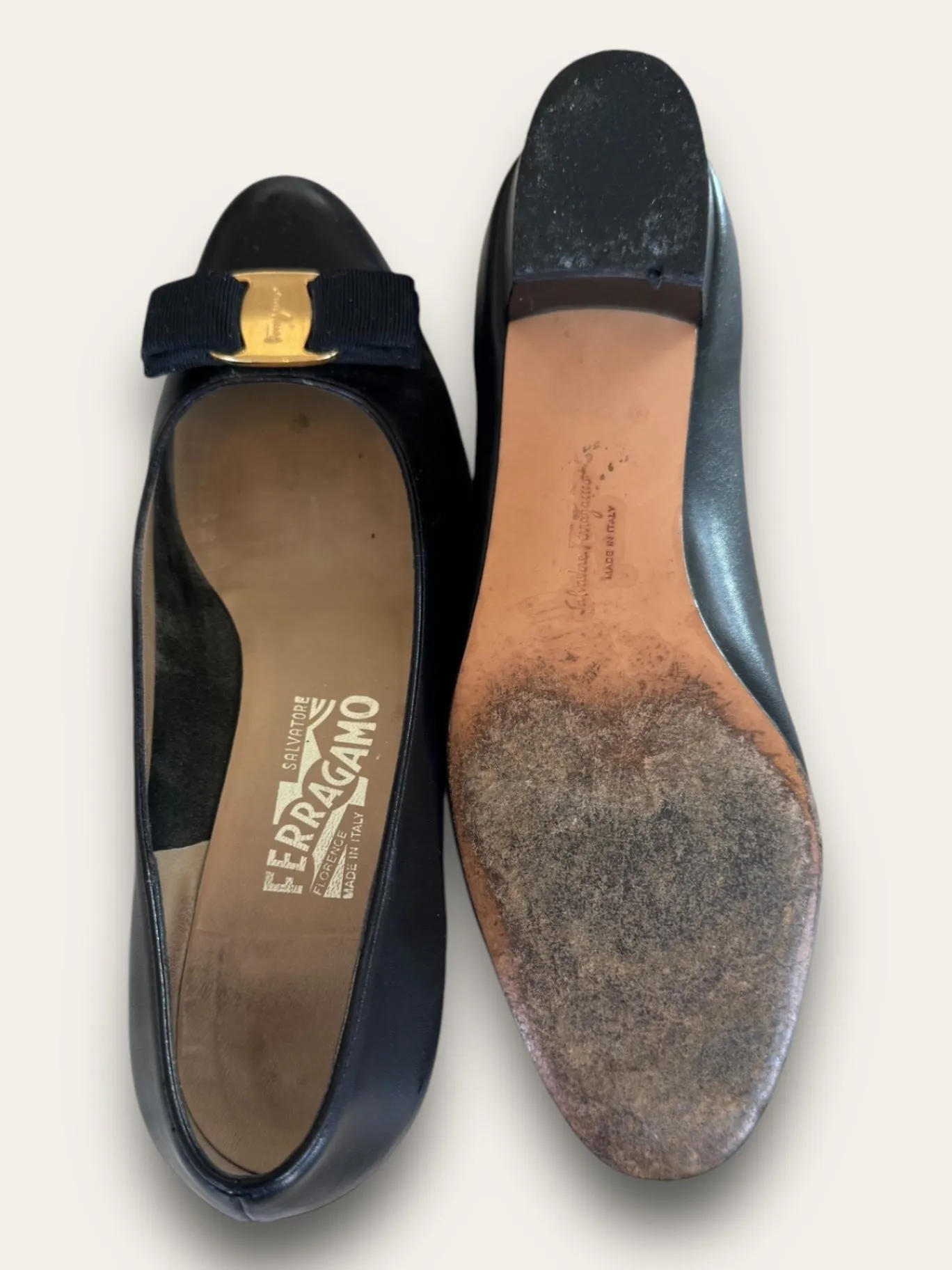 Ferragamo Black Court shoes RRP$600