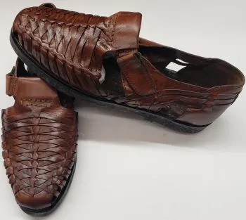 Gates -- Men's " Huarache " Style Sandal