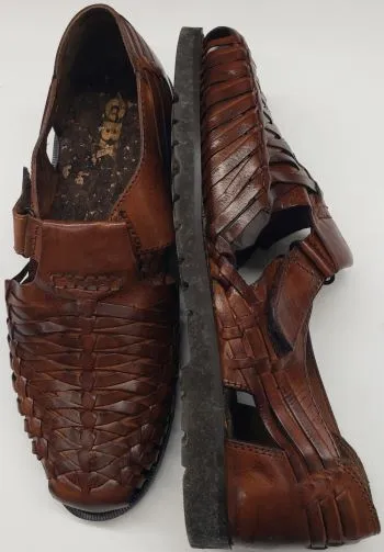 Gates -- Men's " Huarache " Style Sandal
