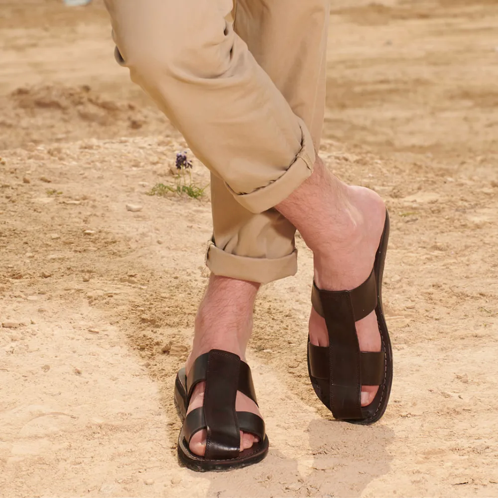Genesis - Leather Closed Toe Sandal | Brown