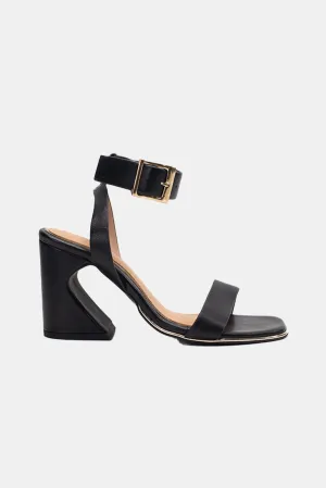 Kitkat Block Heels - Black